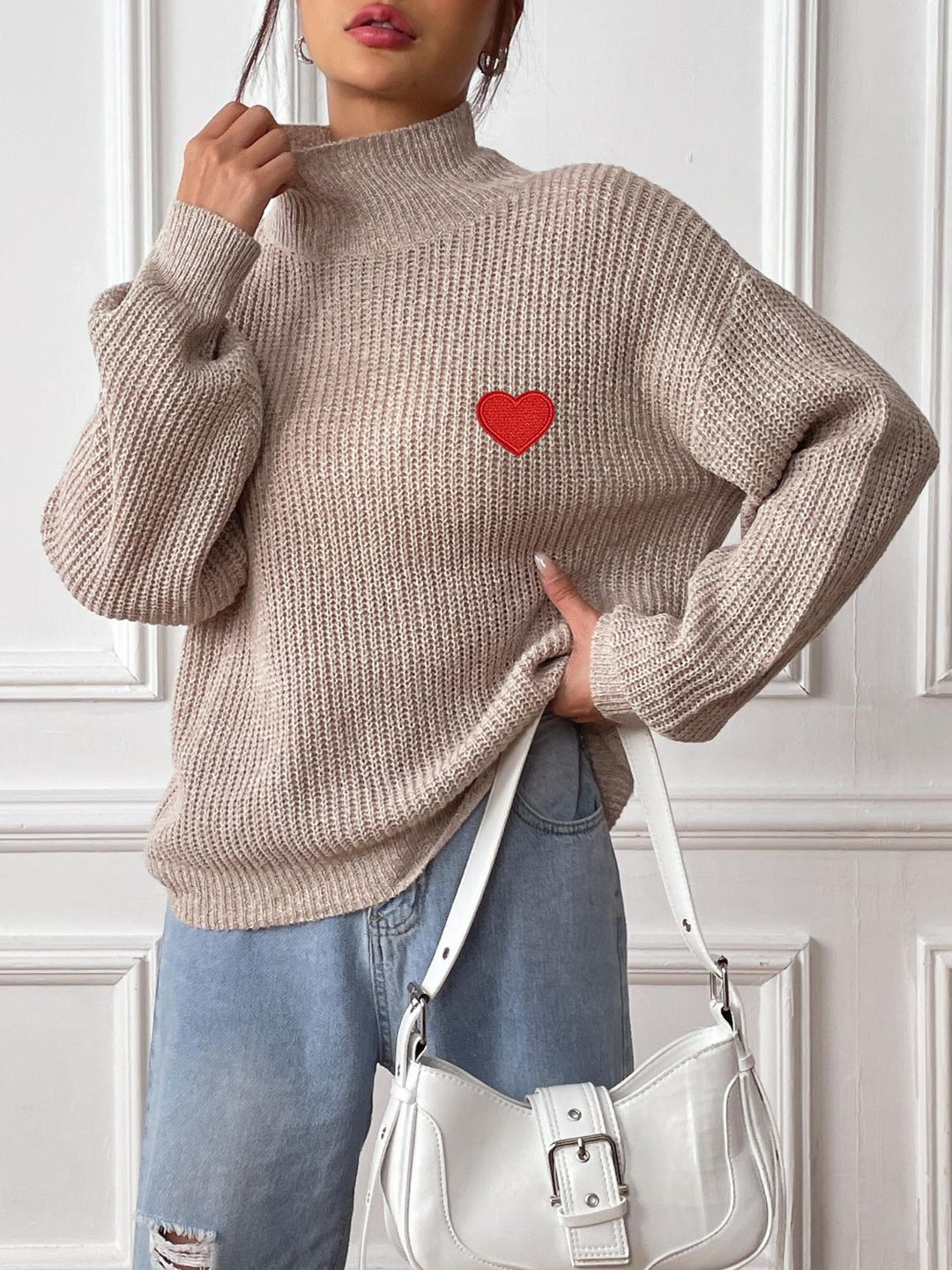 Turtleneck Sweater met Hart en Verlaagde Schouders