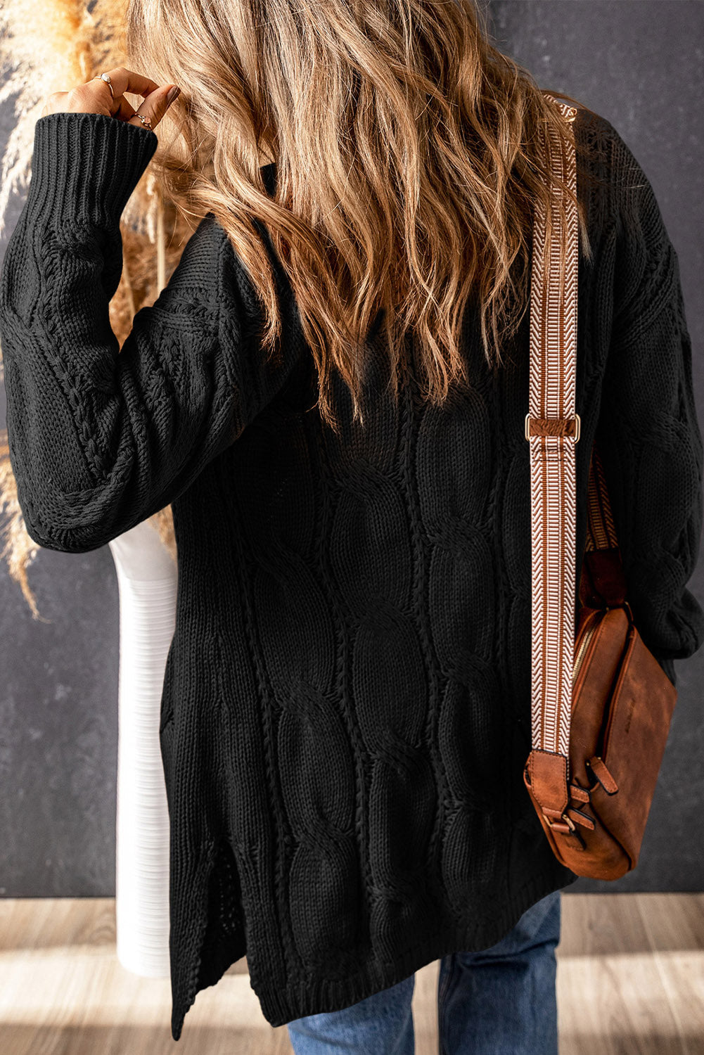 Elegante Cable-Knit Oversized Cardigan met Split voor Stijlvolle Laagjes