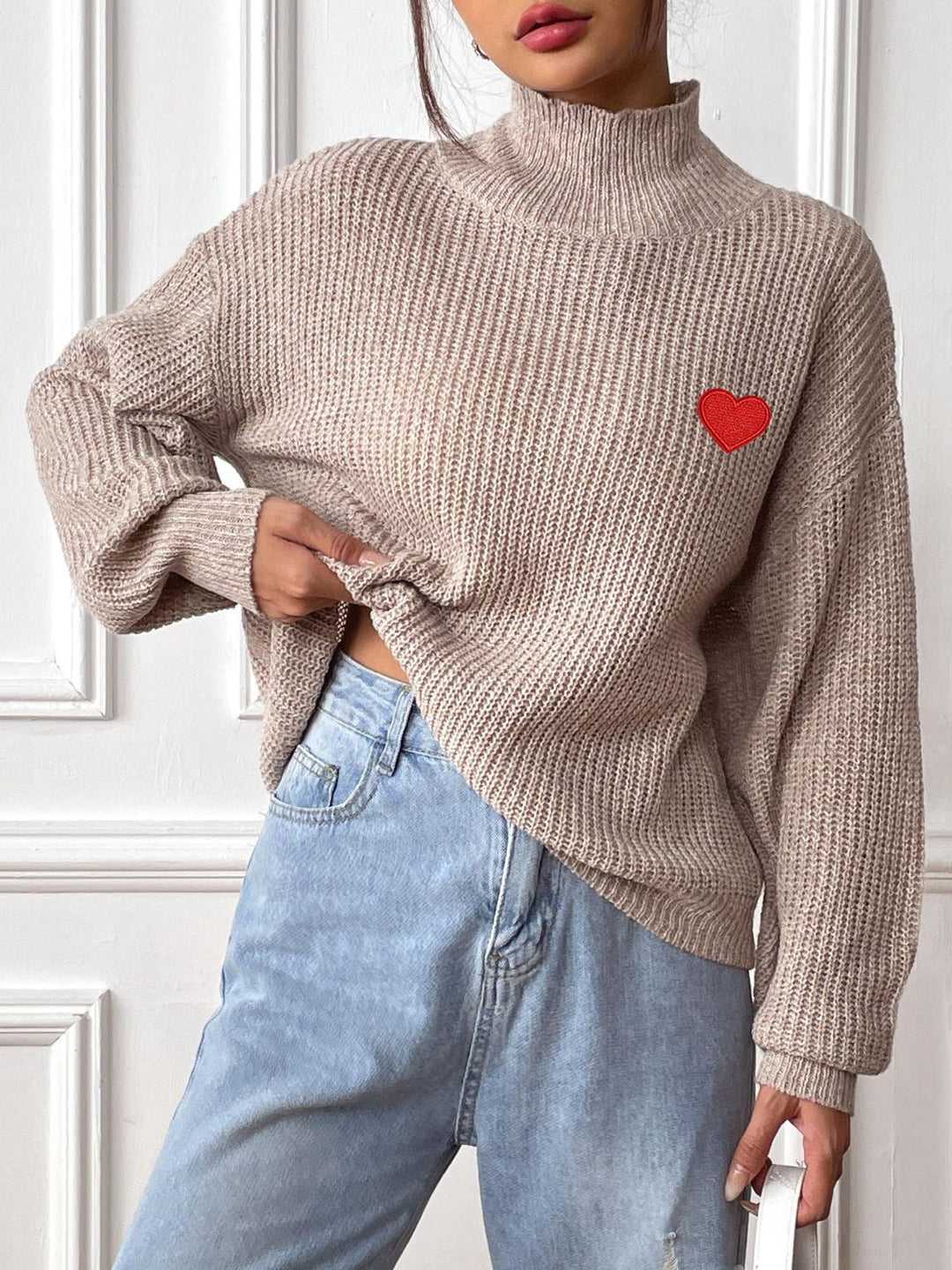 Turtleneck Sweater met Hart en Verlaagde Schouders